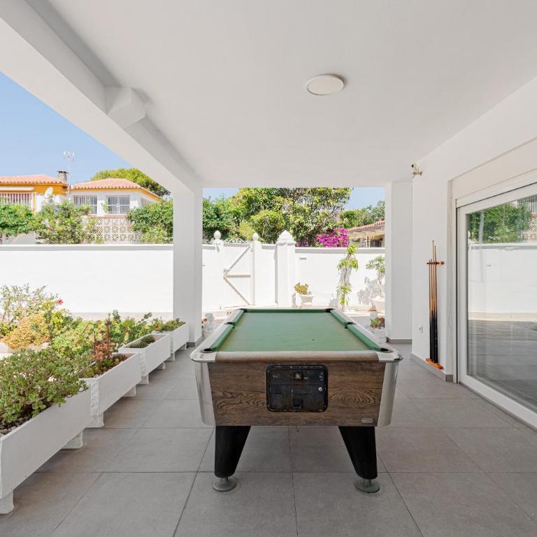 Villa Selvetta Puerto Marina - Villa con piscina privada - 11