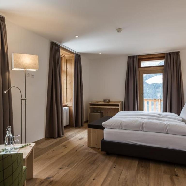 Meisser Hotel "superior" - Doppelzimmer mit Balkon und Bergblick - 4
