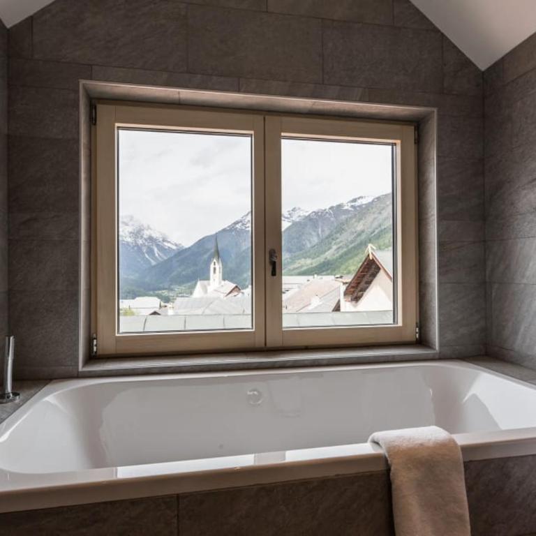 Meisser Hotel "superior" - Doppelzimmer mit Bergblick - 1