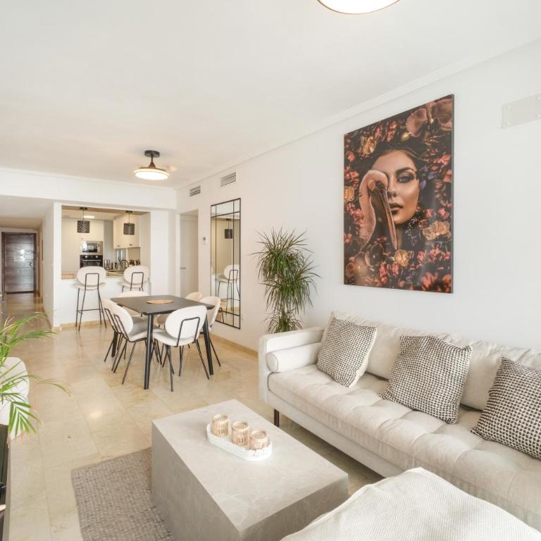Sea Side Purísima - Three-Bedroom Apartment with Water View - 25