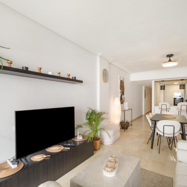 Sea Side Purísima - Three-Bedroom Apartment with Water View - 2