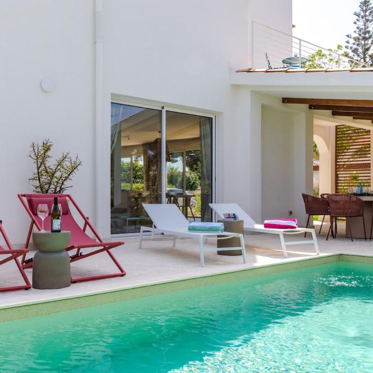 Villa with Private Saltwater Pool Near The Beach - Three-Bedroom Villa - 2