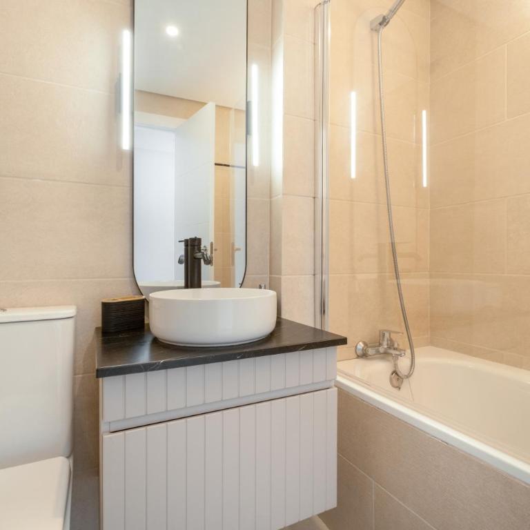 Sea Side Purísima - Three-Bedroom Apartment with Water View - 17