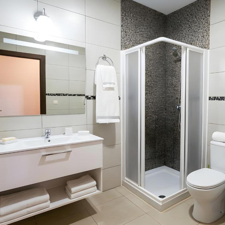 Precioso apartamento con piscina compartida garaje gratis y terraza privada - Appartamento - 20