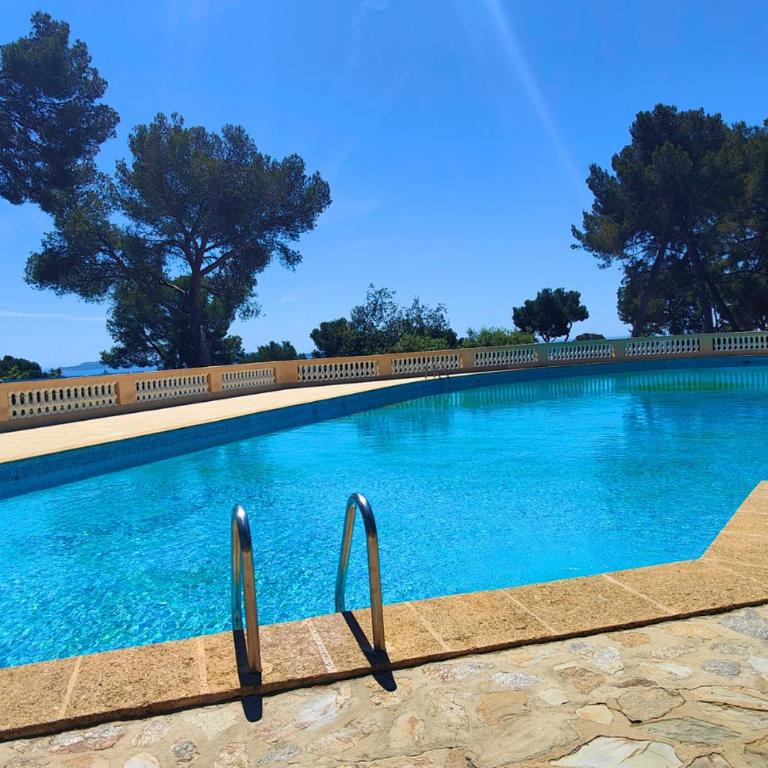 Le Gatsby 3 Etoiles - Piscine - Gde Terrasse -Tennis - Vue mer - Appartement 2 Chambres avec Terrasse et Vue sur la Mer - 1