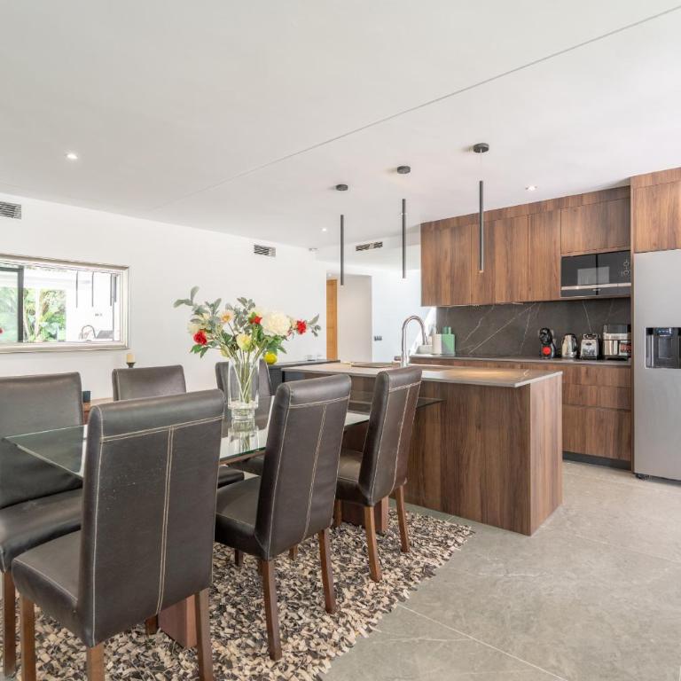 Villa Karma -Elegant Villa with Pool, Garden & Mul - Villa - 16