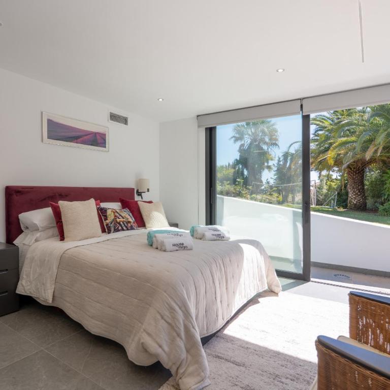 Villa Karma -Elegant Villa with Pool, Garden & Mul - Villa - 44