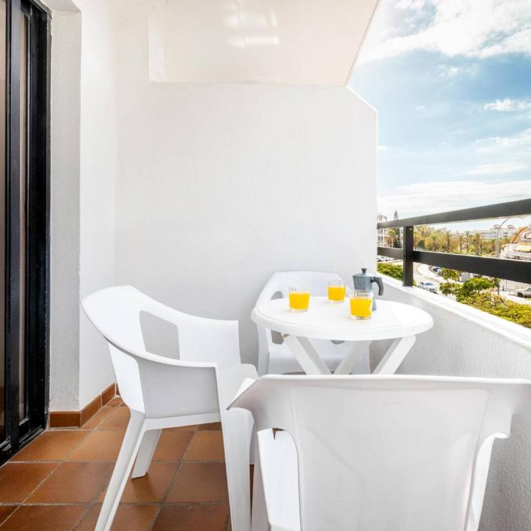 Beautiful Apartment Fantastic Position - Dreibettzimmer - 3