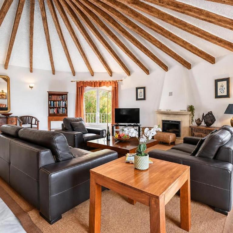 Villa Hermosa by Aguilarent - Villa - 10