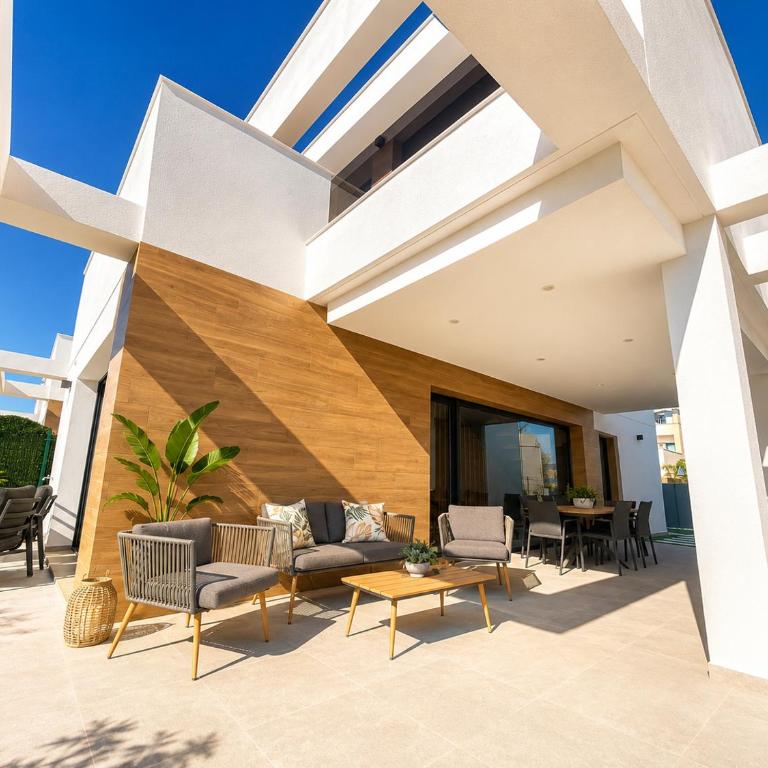 LUXURY VILLA SEVEN LAKES SANTA ROSALIA RESORT by PREMIUM SPAIN PROPERTIES - Villa - 3