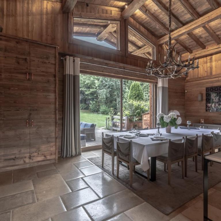 Nice chalet balcony view all within walking distance - Maison de Vacances - 15
