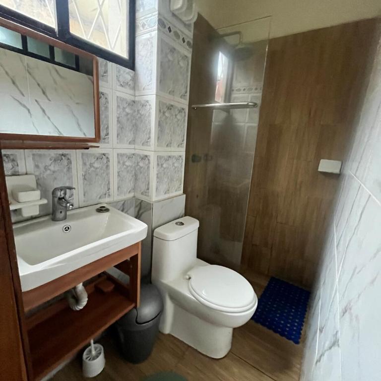 Spacious Private Apartment 2 Bedrooms Full PB Laundry Patio - Apartamento de 2 dormitorios - 29