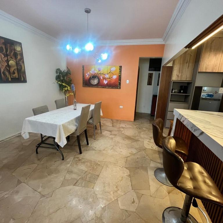 Spacious Private Apartment 2 Bedrooms Full PB Laundry Patio - Apartamento de 2 dormitorios - 31