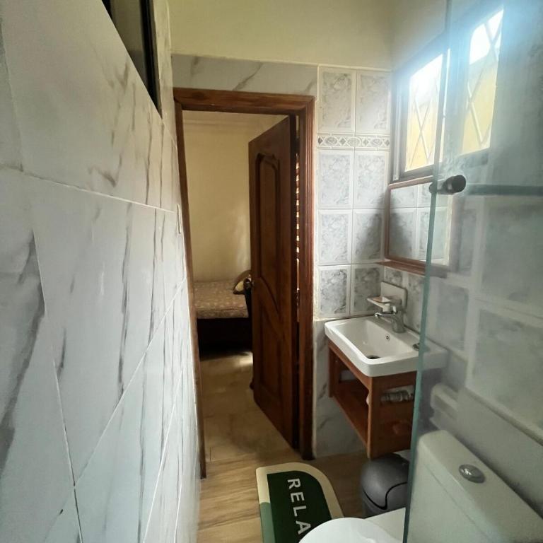 Spacious Private Apartment 2 Bedrooms Full PB Laundry Patio - Apartamento de 2 dormitorios - 40