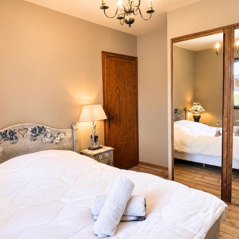 T2 5min Centre - Parking privé - Les Roches Fleuries - Megève - Two-Bedroom Apartment - 15