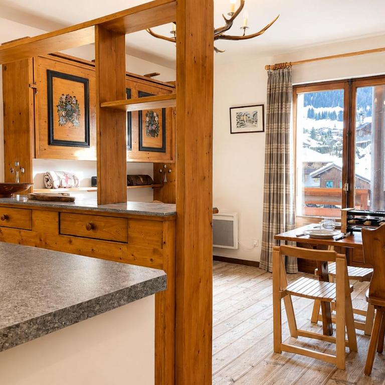 T2 5min Centre - Parking privé - Les Roches Fleuries - Megève - Two-Bedroom Apartment - 2