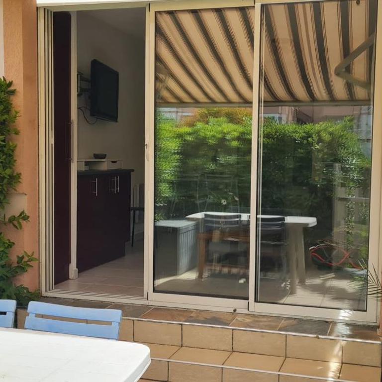 Apartment with terrace & pool - Apartment - 6