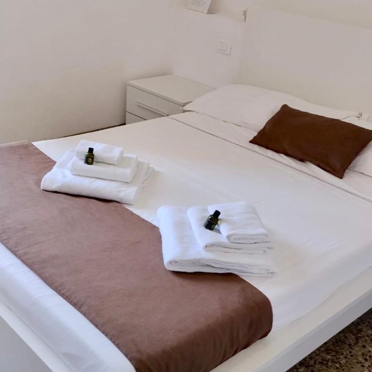Homelink Firenze - Charlotte - Camera Matrimoniale Standard - 7