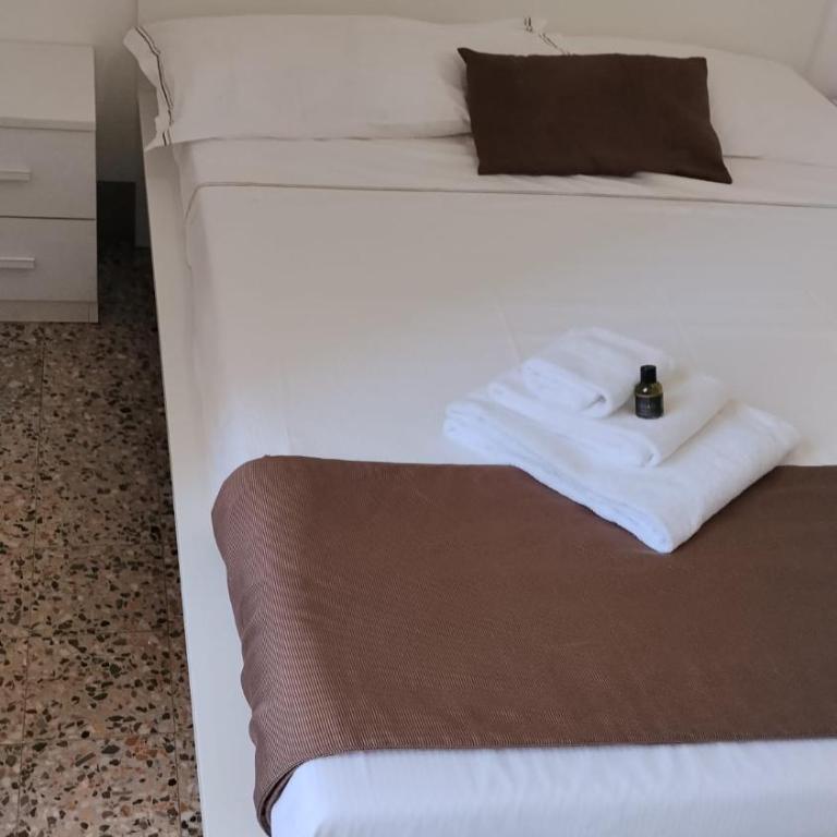 Homelink Firenze - Charlotte - Camera Matrimoniale Standard - 8