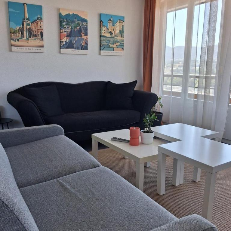 Panoramic 2BR Apartment Center Free Parking Balcony - Apartamento de 3 dormitorios - 9