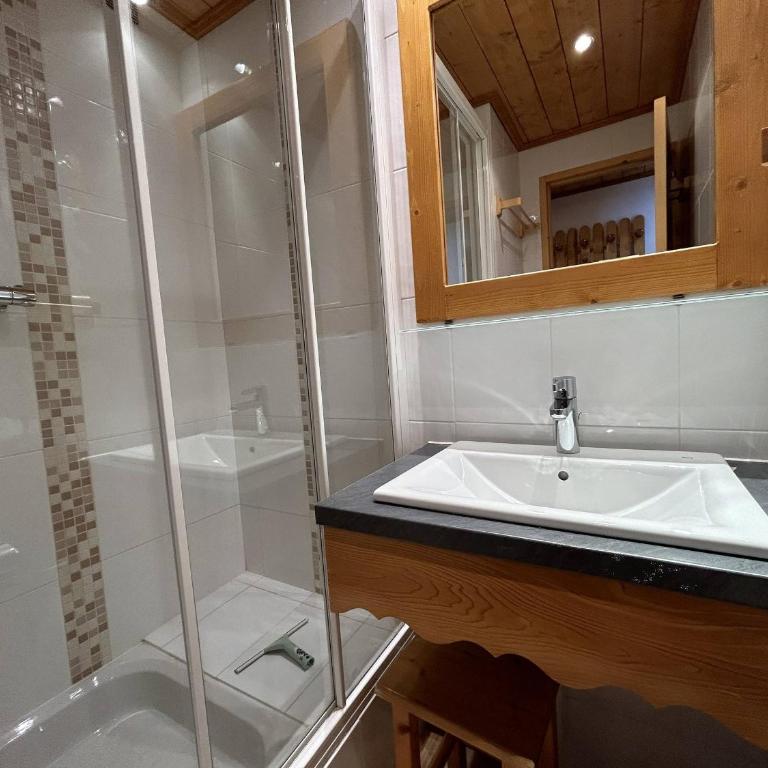 Appartement cosy, vue panoramique Mont Vallon - Two-Bedroom Apartment - 19