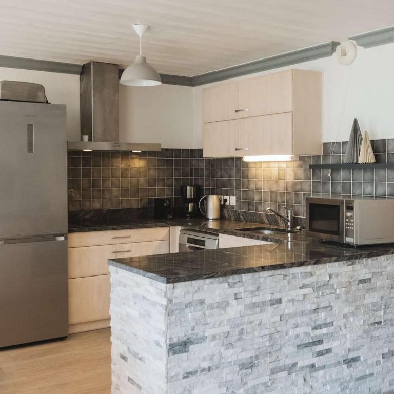 "Superbe Appartement 8/10 pers, 105m², Centre Station, Accès Direct Pistes" - Appartement 4 Chambres - 8