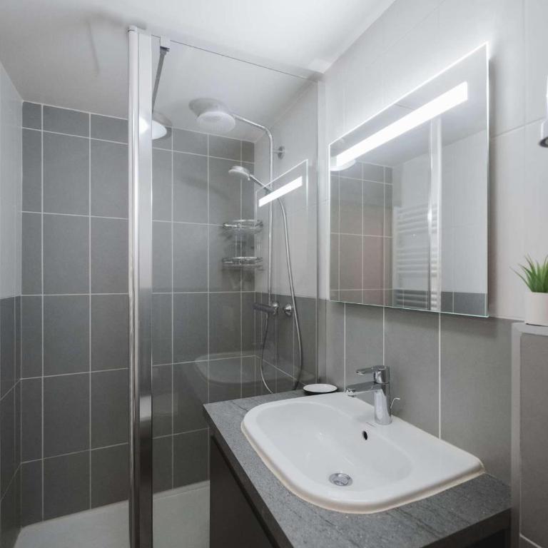 "Superbe Appartement 8/10 pers, 105m², Centre Station, Accès Direct Pistes" - Appartement 4 Chambres - 20
