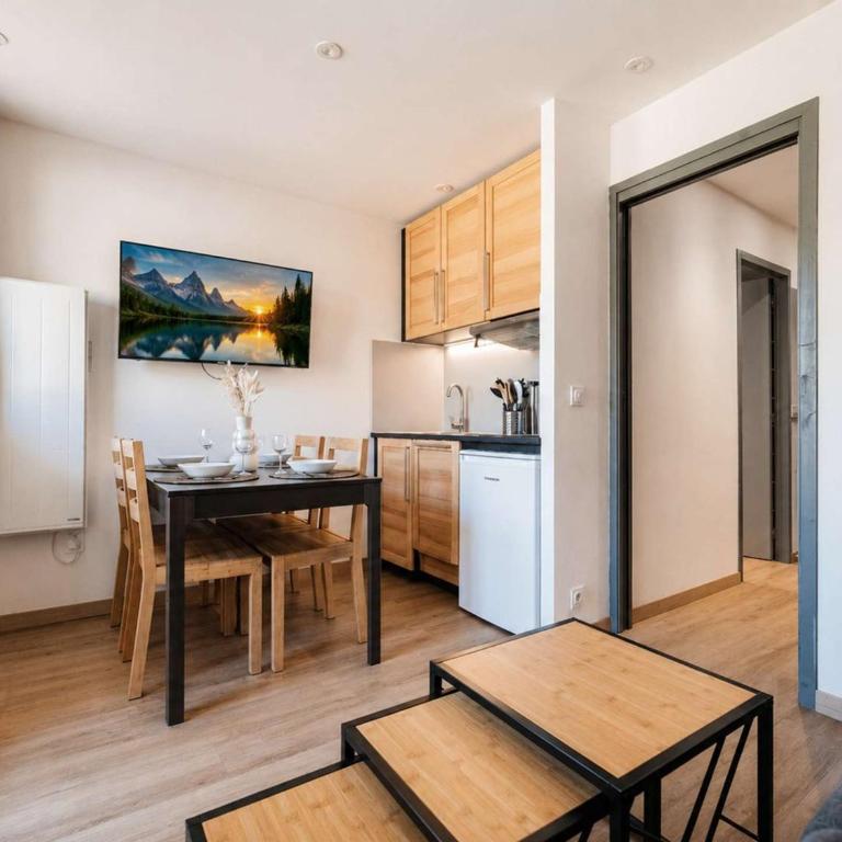 Studio charmant de 23m² skis aux pieds, rénové, balcon Est, max 4 pers - Studio - 3