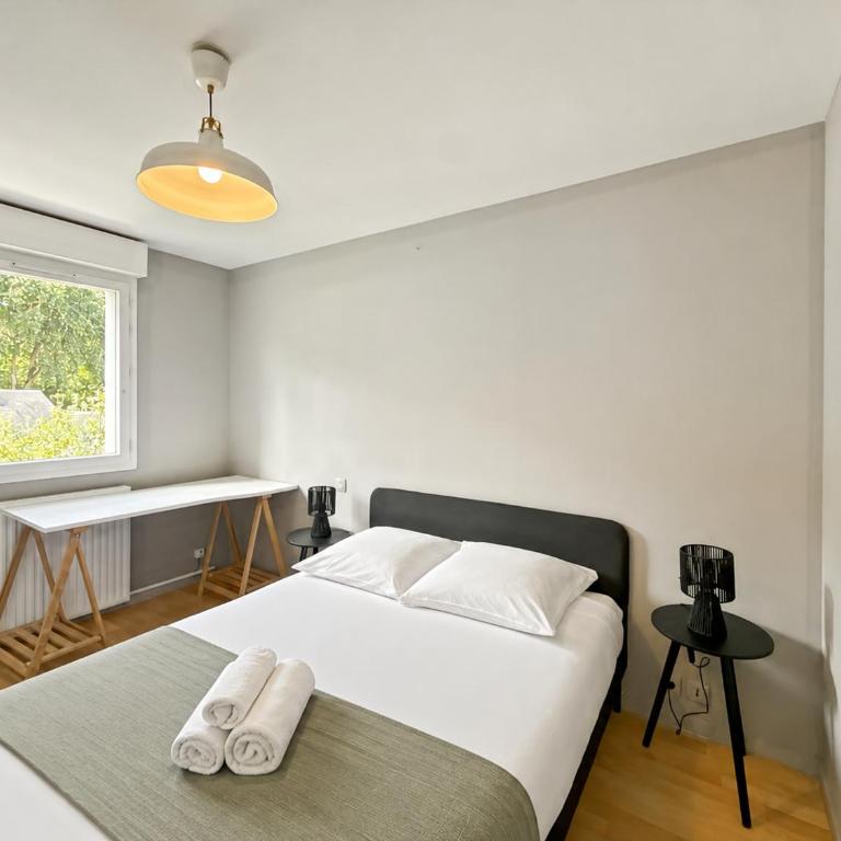 Chez Jules - Spacieux & Balcon - Parking - Rennes - Appartement 2 Chambres - 12
