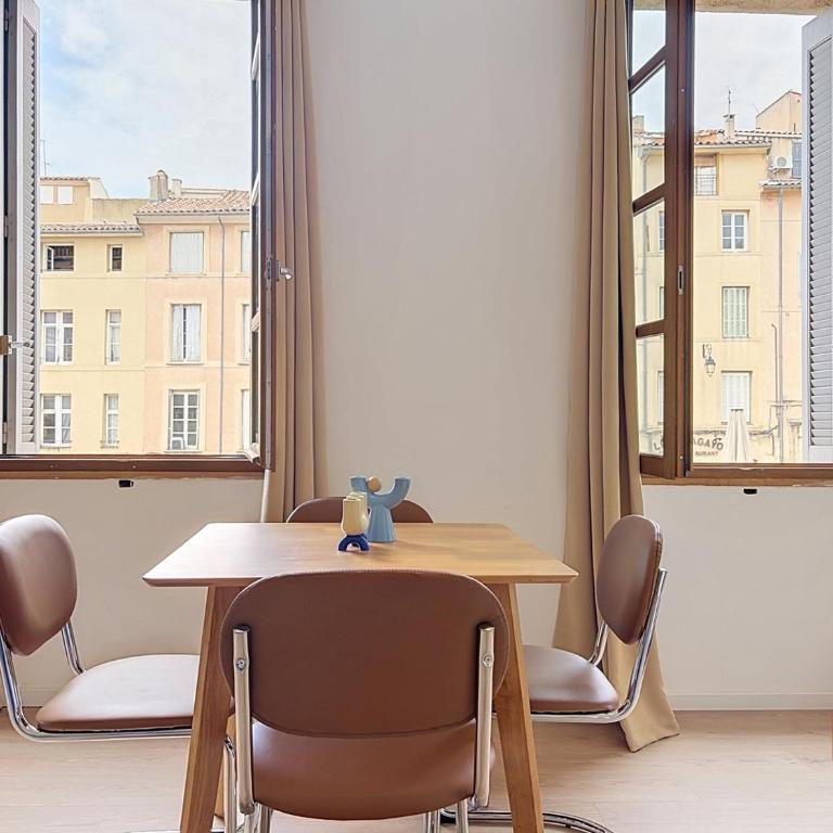 Historic Neighborhood - AC - Renovated Apartment - One-Bedroom Apartment - 9