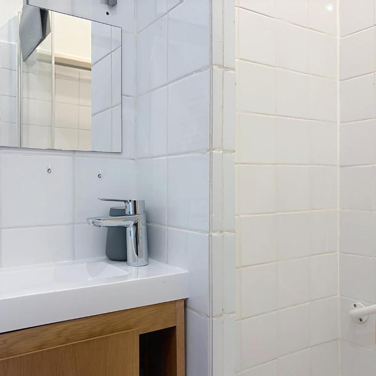 Historic Neighborhood - AC - Renovated Apartment - One-Bedroom Apartment - 17