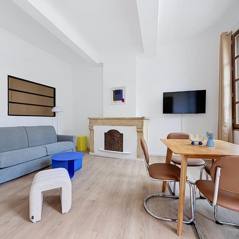 Historic Neighborhood - AC - Renovated Apartment - One-Bedroom Apartment - 1