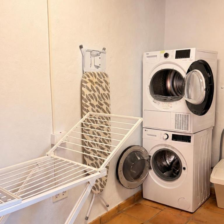Coliving Tenerife - Villa La Laguna - Standard Single Room with Shared Bathroom - 9