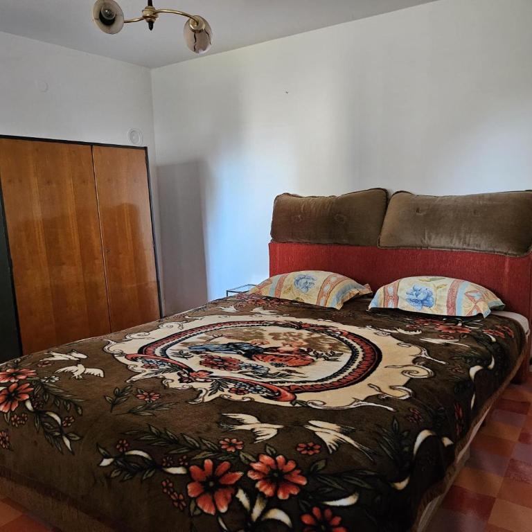 Guesthouse Zvezdara - Dvokrevetna Soba sa Bračnim Krevetom - 9