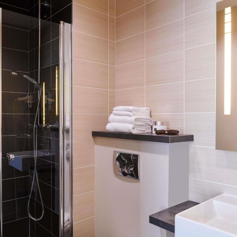 Ibis Styles Vannes Pte Golfe - Comfort Room with Terrace or Patio - 3