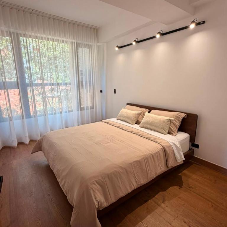 Altitud Medellín View Living - Deluxe Double Room with Balcony - 22