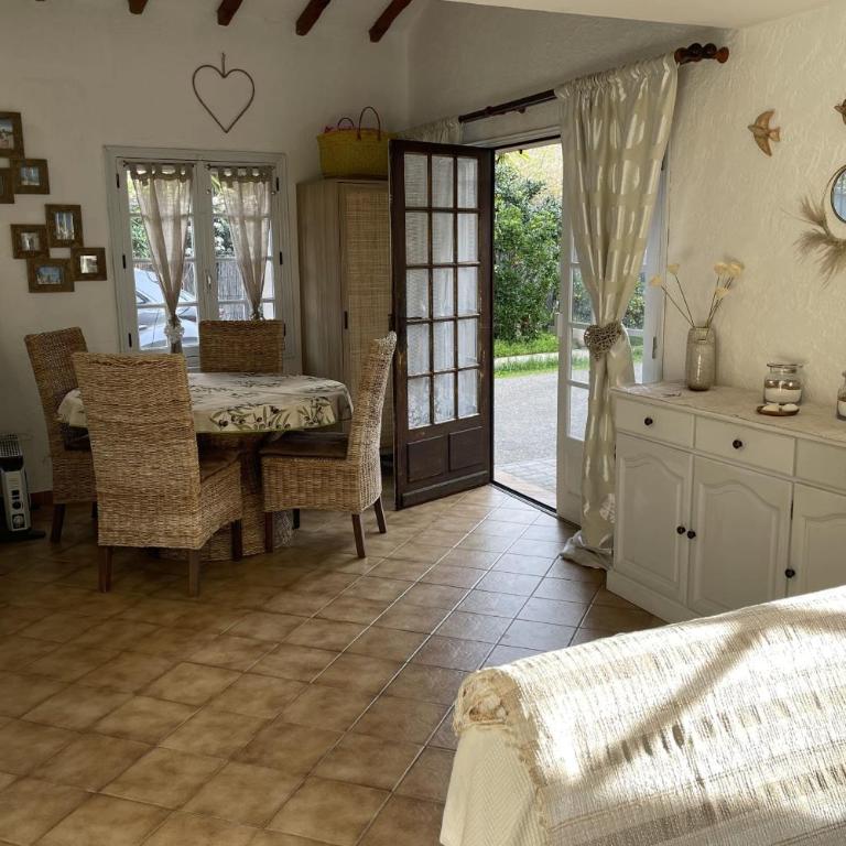 Maison de charme à quelques minutes de la plage - Studio - 6