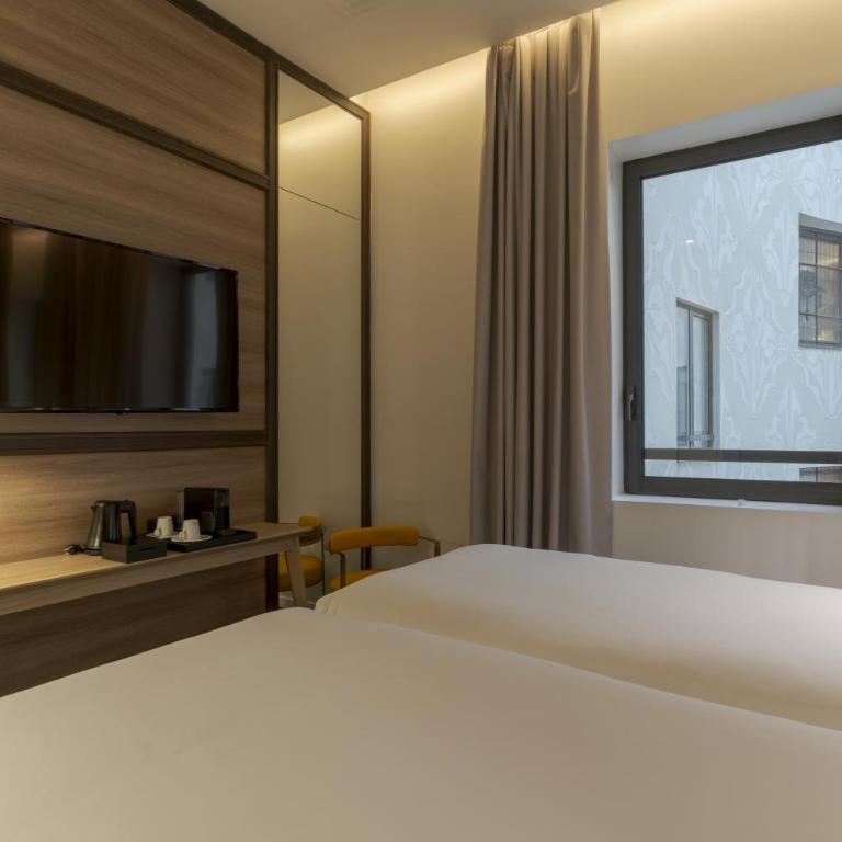Pestana CR7 Gran Vía Madrid - Superior Zimmer - 2