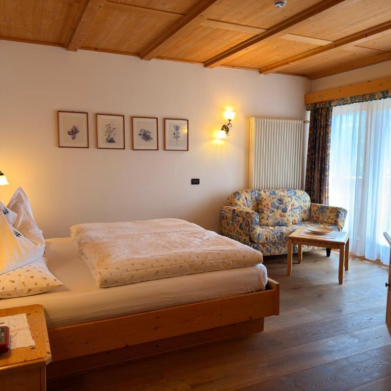 Hotel Ciasa Ai Pini - Camera Matrimoniale Superior - 6