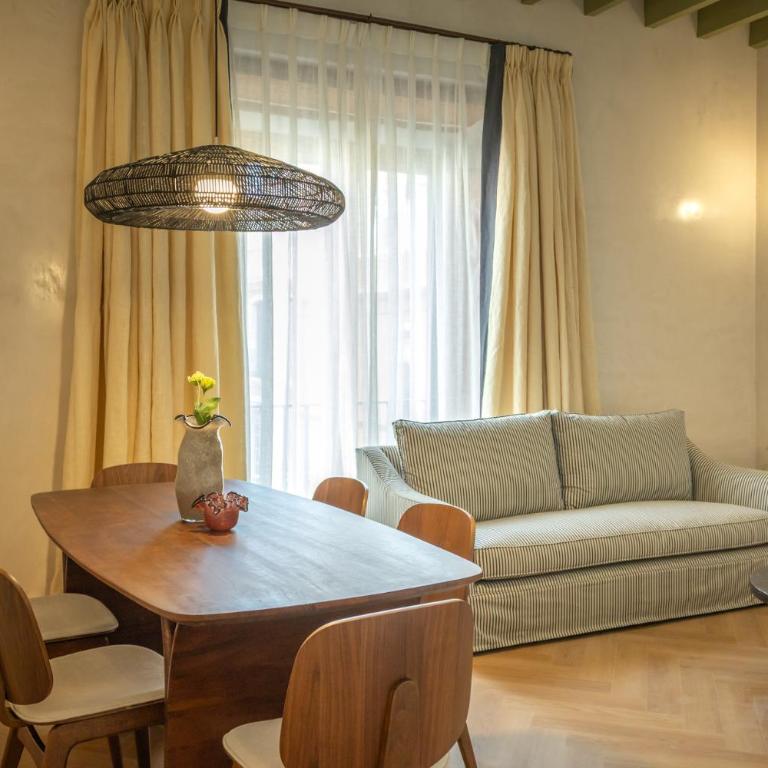 Trajano 44- Sevilla Luxury by Valcambre - Apartamento Premium de 3 dormitorios con balcón - 10