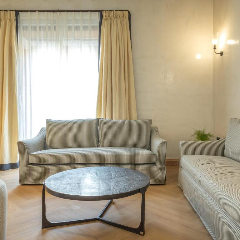 Trajano 44- Sevilla Luxury by Valcambre - Apartamento Premium de 3 dormitorios con balcón - 15
