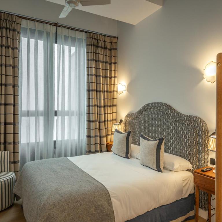 Trajano 44- Sevilla Luxury by Valcambre - Apartamento Premium de 3 dormitorios con balcón - 25