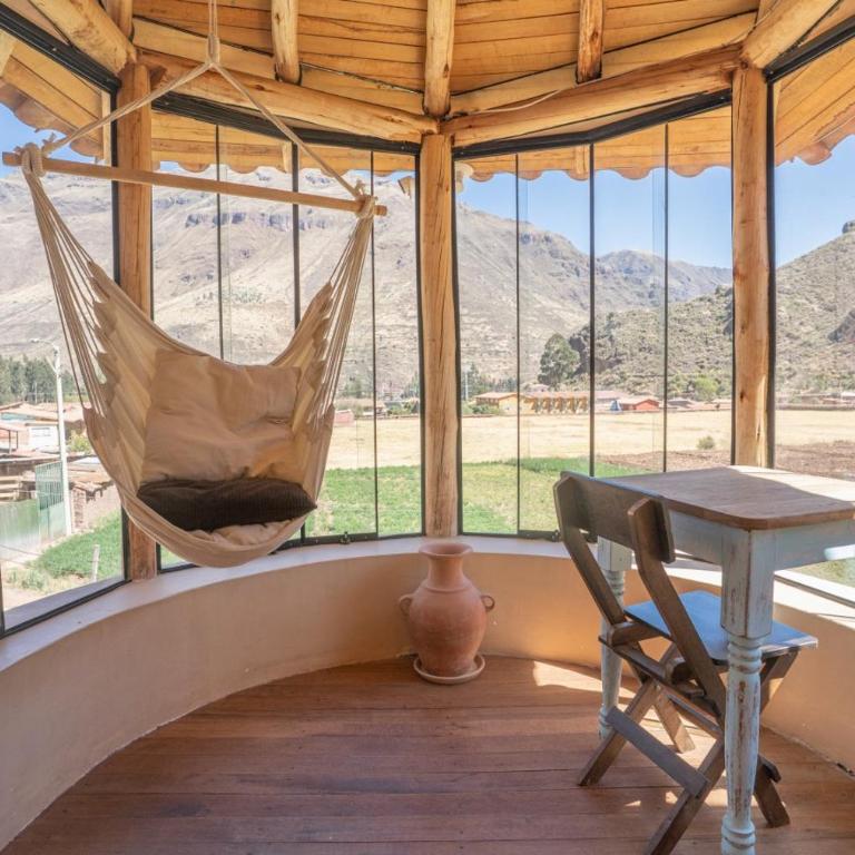 Cosy Studio with Balcony Hammock and Fast Wifi - One-Bedroom Apartment - 4
