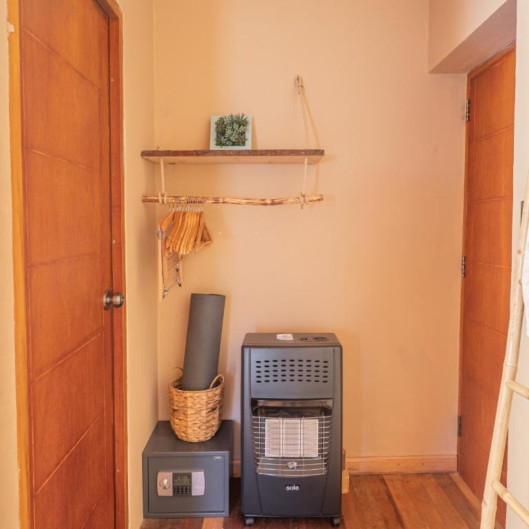 Cosy Studio with Balcony Hammock and Fast Wifi - One-Bedroom Apartment - 15