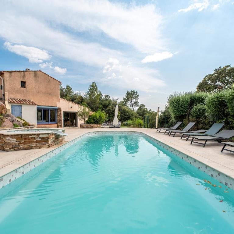 Villa méditerranéenne avec piscine et jardin - Villa - 25