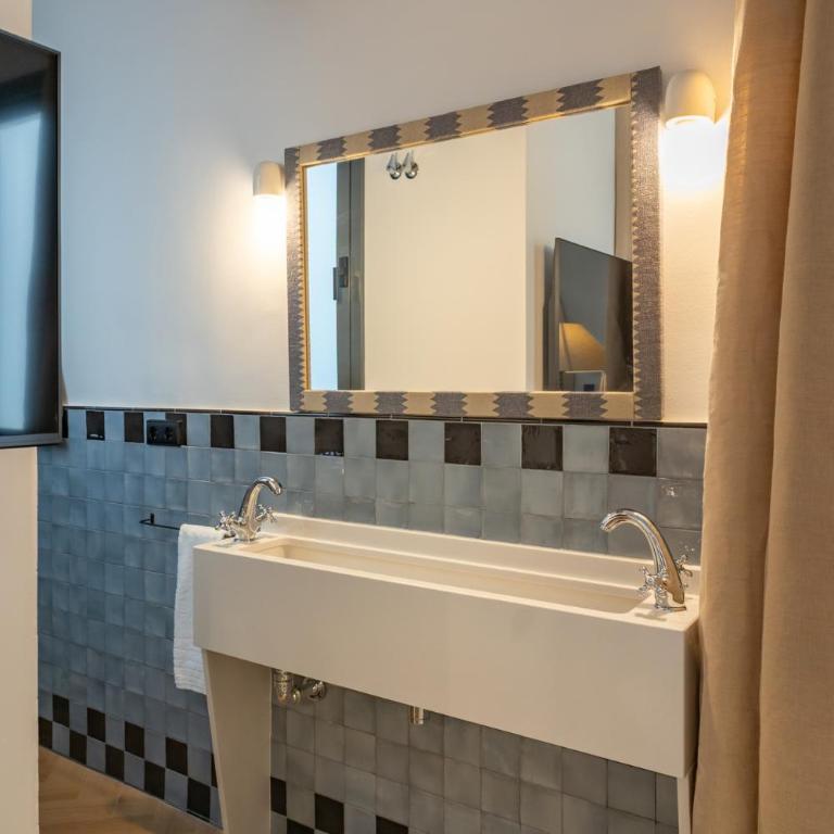 Trajano 44- Sevilla Luxury by Valcambre - Apartamento Deluxe de 2 dormitorios con balcón - 9