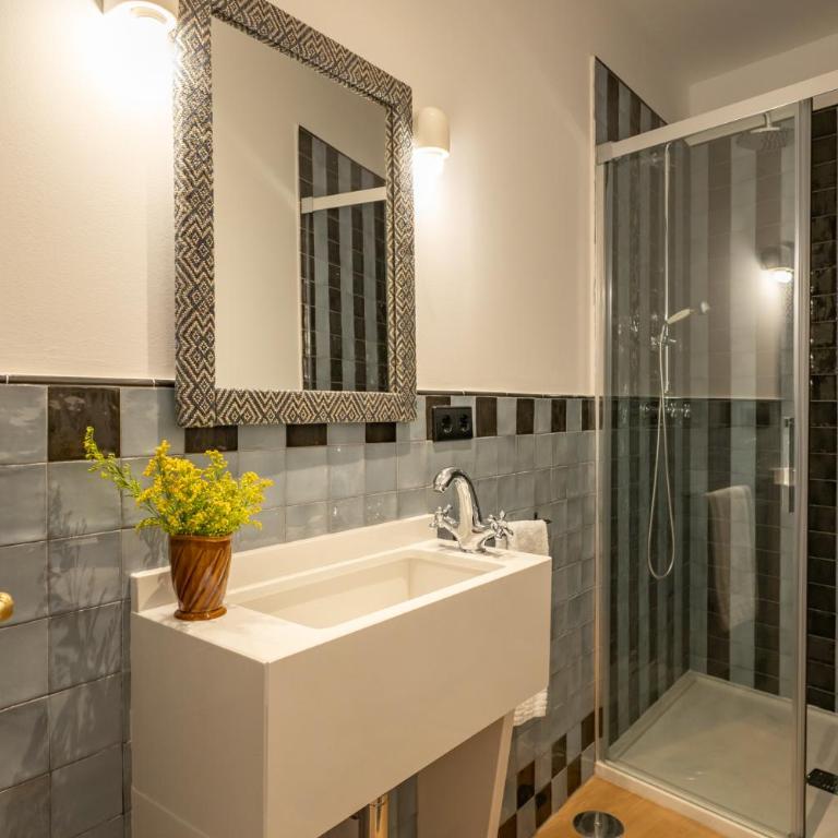 Trajano 44- Sevilla Luxury by Valcambre - Apartamento Deluxe de 2 dormitorios con balcón - 1