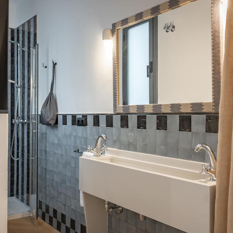 Trajano 44- Sevilla Luxury by Valcambre - Apartamento Deluxe de 2 dormitorios con balcón - 11