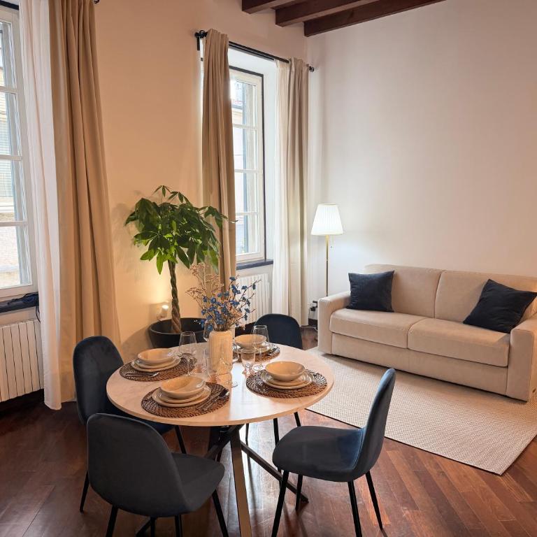 Luxury Gem in Como Center - Walk to Lake & Trains - Two-Bedroom Apartment - 4