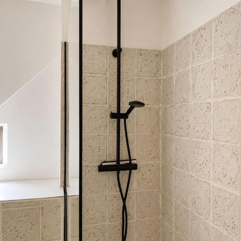 Basile – T3 climatisé tout équipé • 6 pers • Centre de Voiron • Proche gare - Appartement 2 Chambres - 12